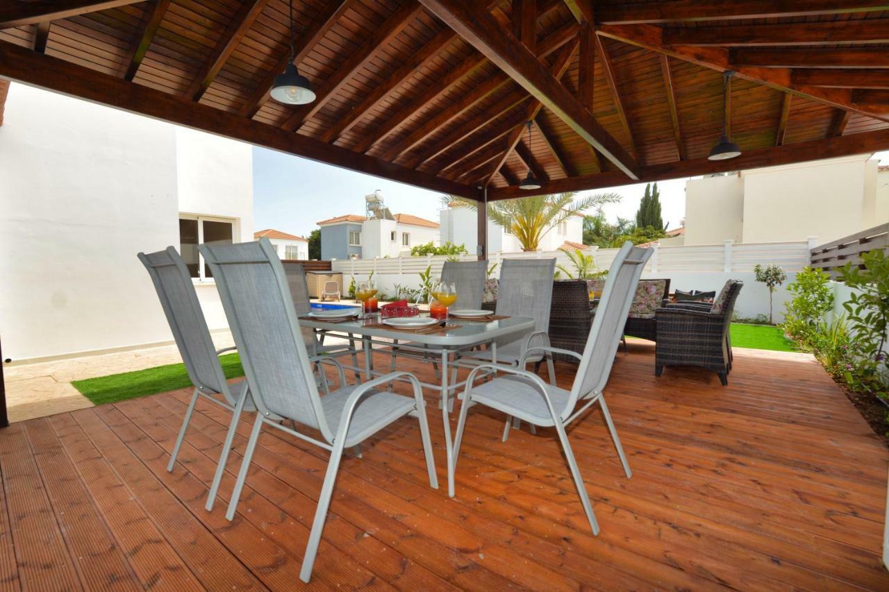 Villa Nissi Gold Ayía Nápa Extérieur photo